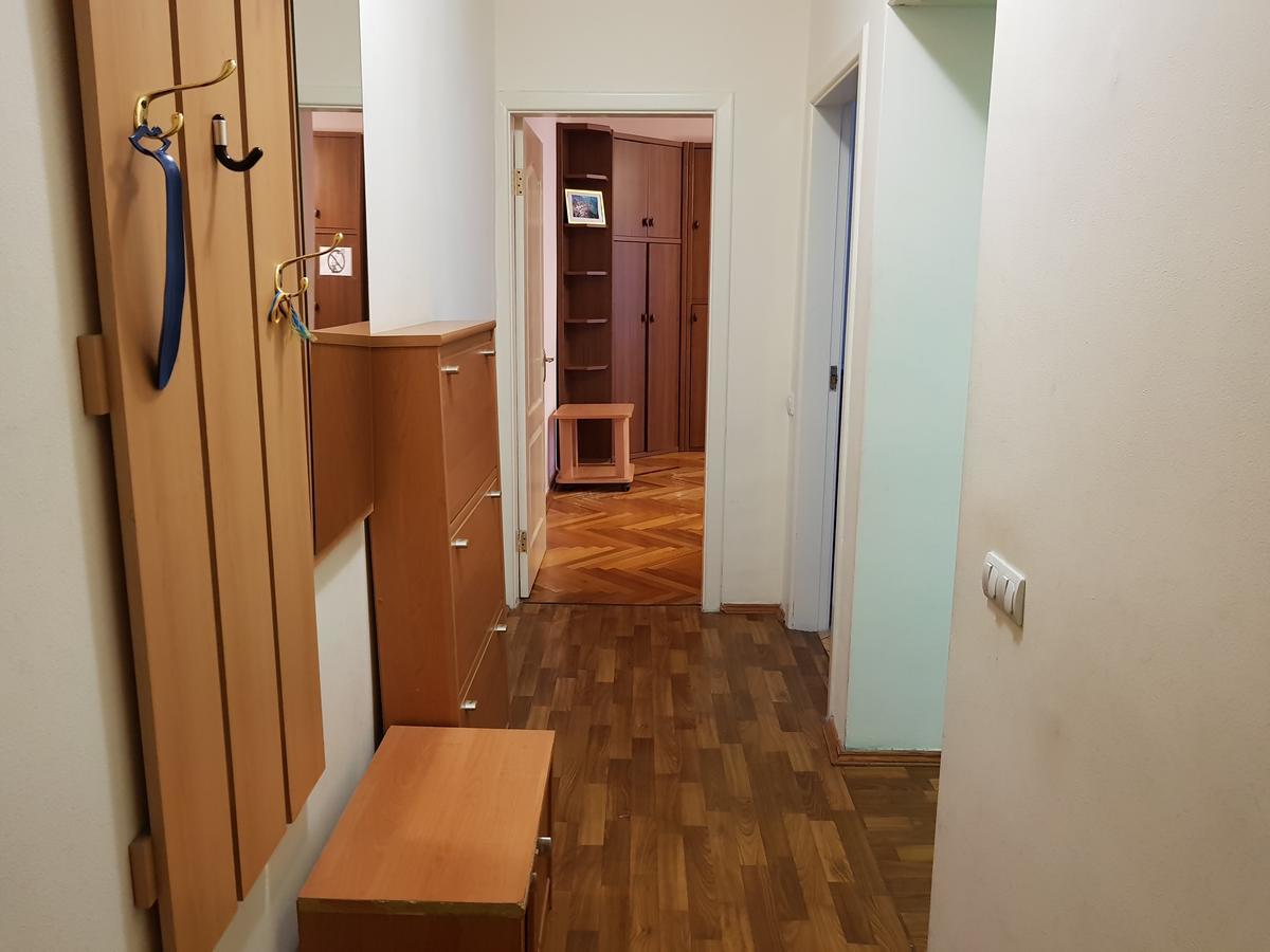 Apartment Gospitalna Street 2 Kiev Bagian luar foto